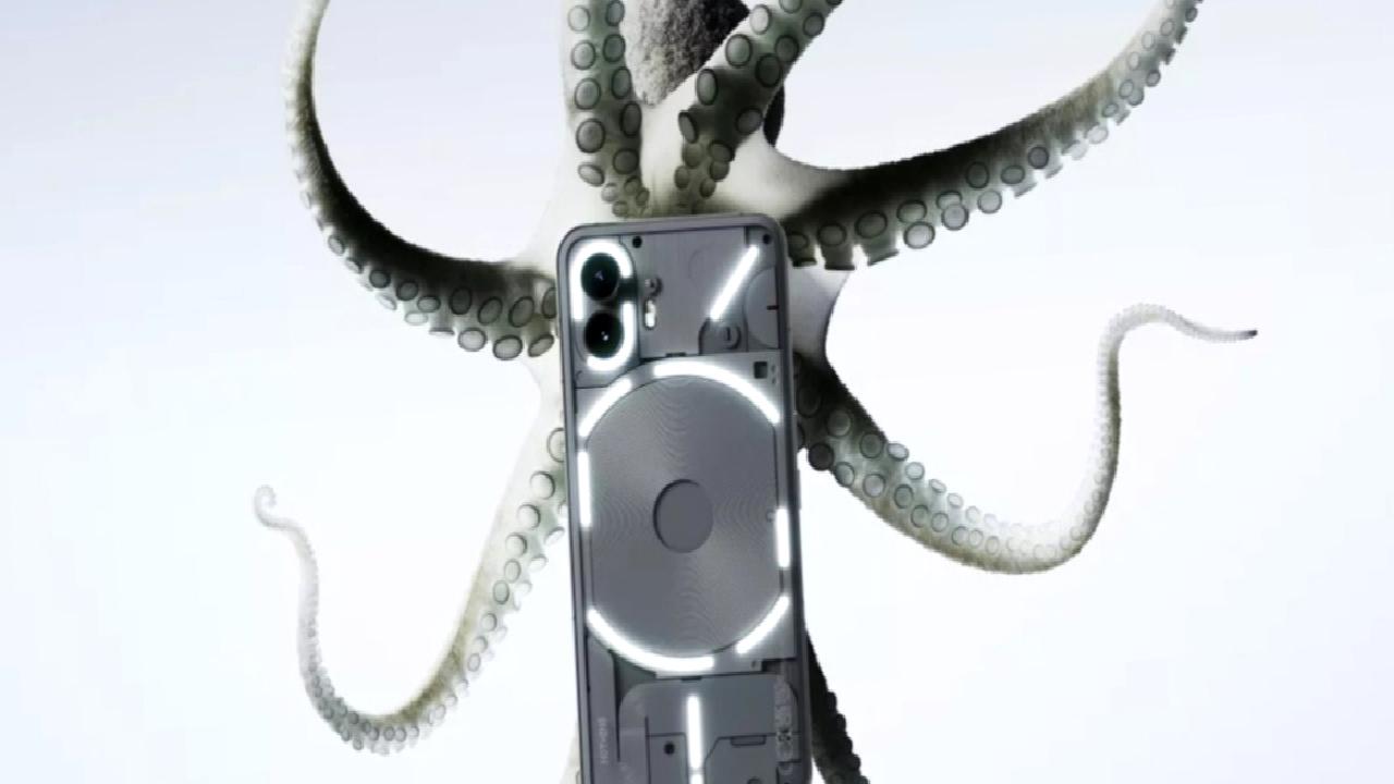 Nothing Phone (2) resmi olarak tanıtıldı; özellikleri ve fiyatı belirlendi