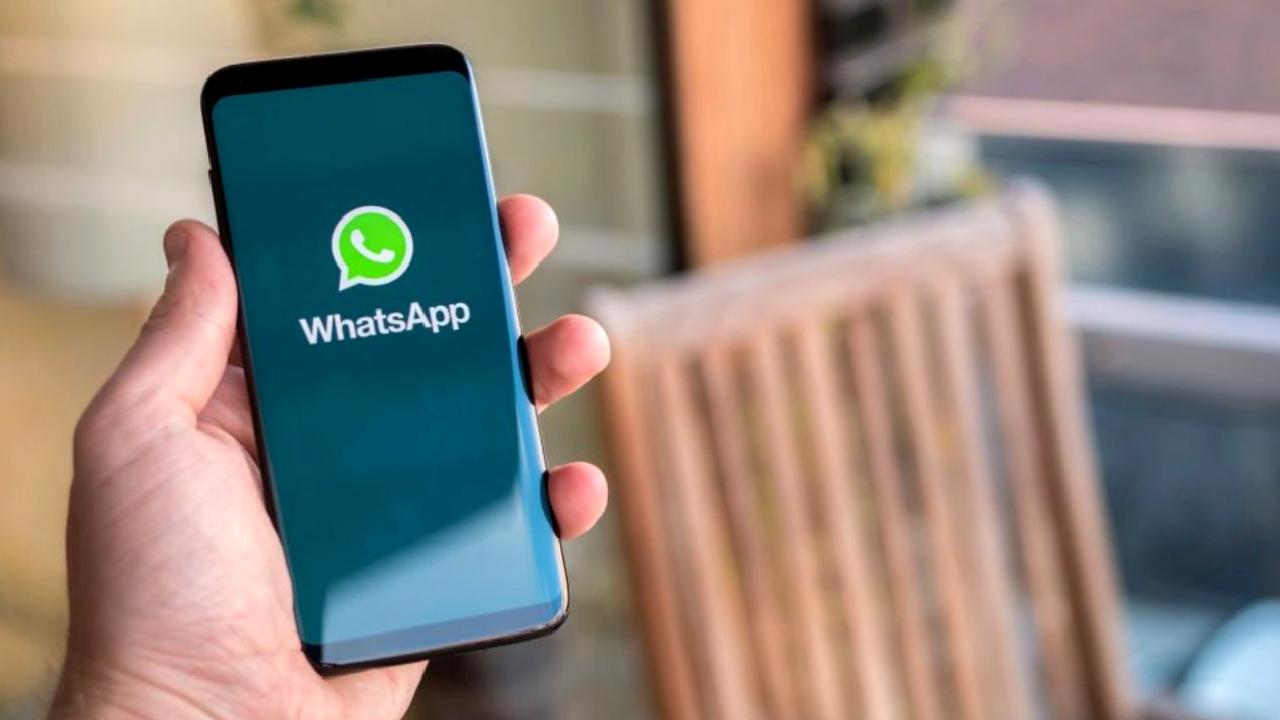 WhatsApp yapay zeka tarafından oluşturulan çıkartmaları test etmeye başladı