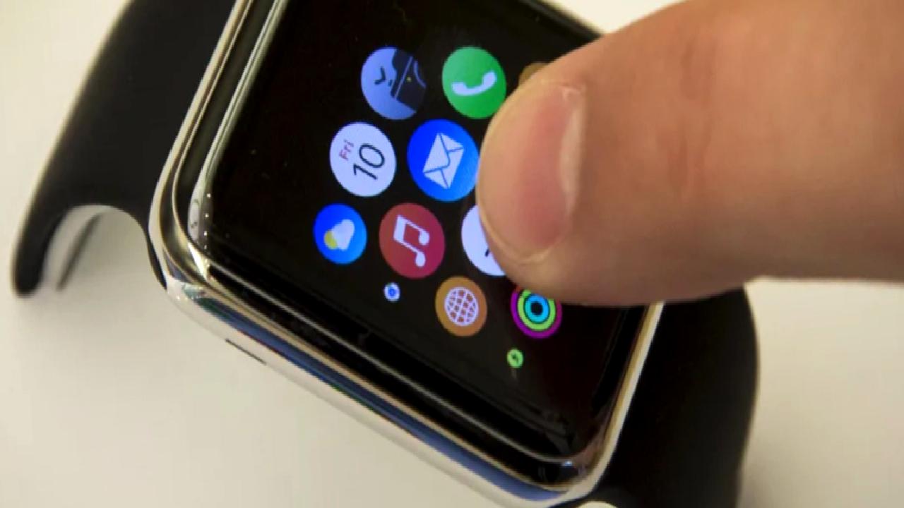 İlk Apple Watch serisi artık resmi olarak “antika” oldu ve buna 18 karat altın modeli de dahil