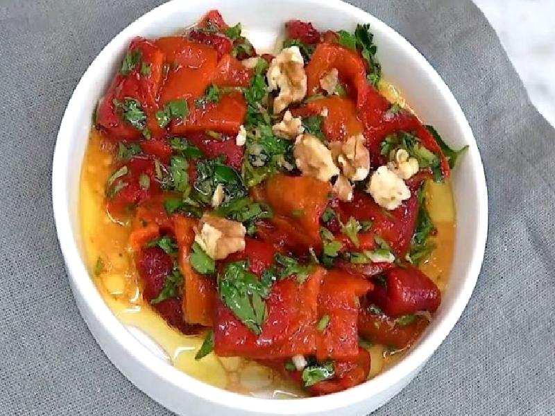 Airfryer’da Köz Biber Salatası Nasıl Yapılır?