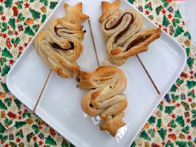 Milföyden Yılbaşı Ağacı Nasıl Yapılır?