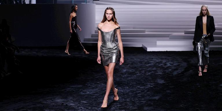 Milano Moda Haftası: Versace Sonbahar-Kış 2024-25 Defilesi