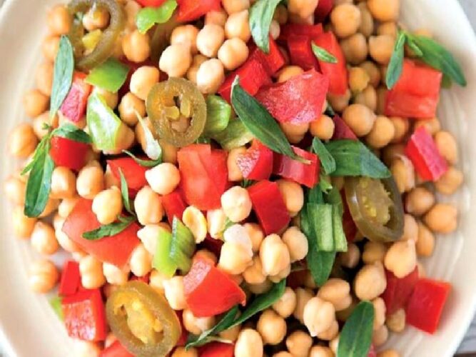 Nohut Salatası Nasıl Yapılır?