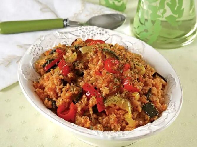 Sebzeli Bulgur Pilavı Nasıl Yapılır?