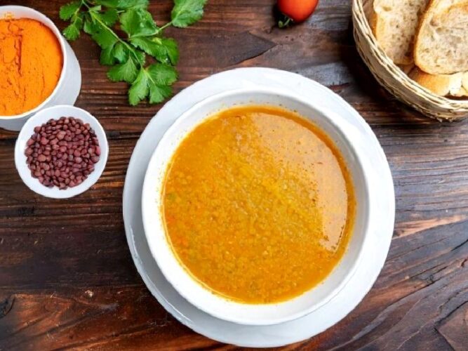 Zerdeçallı Mercimek Çorbası Nasıl Yapılır?
