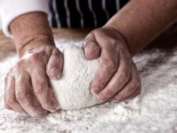 Pizza Hamuru Video Nasıl Yapılır?