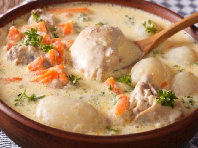 Begova Çorbası Nasıl Yapılır?