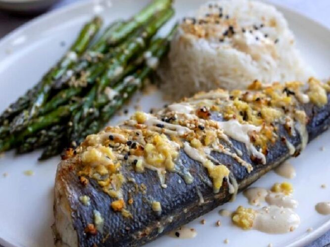 Tahin Soslu Levrek Nasıl Yapılır?