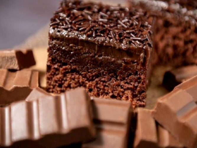 Kara Gelin Pastası Nasıl Yapılır?