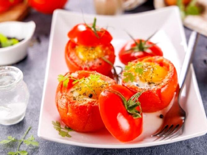 Yumurtalı Domates Dolması Nasıl Yapılır?