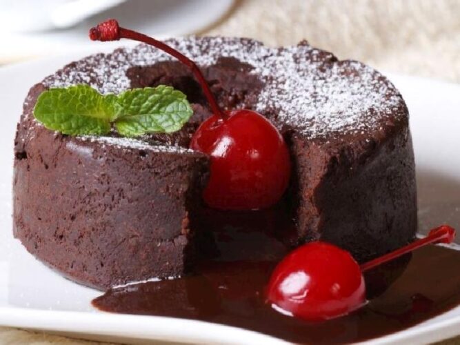 Vişneli Brownie Sufle Nasıl Yapılır?
