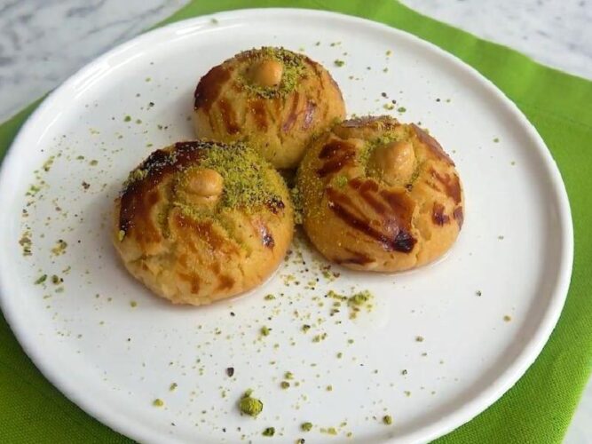 Tam Ölçülü Şekerpare Nasıl Yapılır?