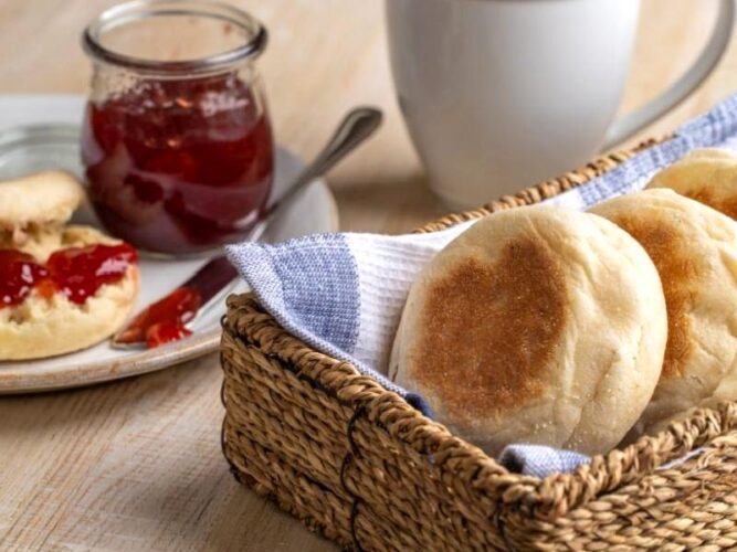 İngiliz Muffin Nasıl Yapılır?