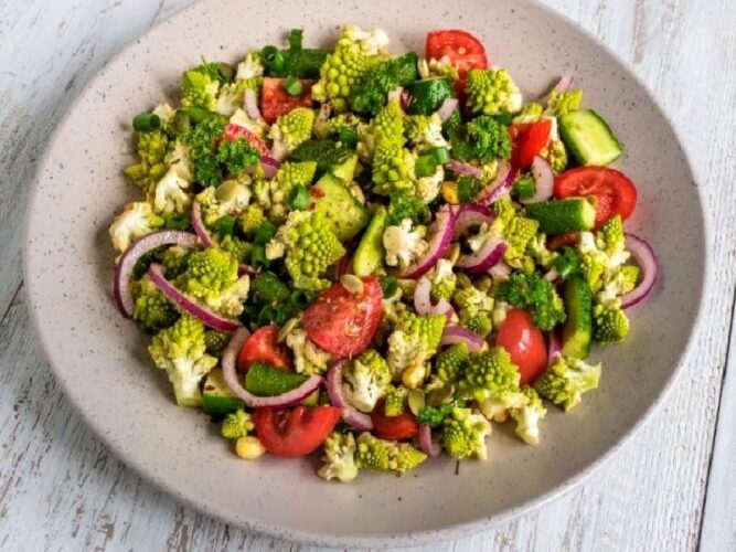 Romanesco Salatası Nasıl Yapılır?