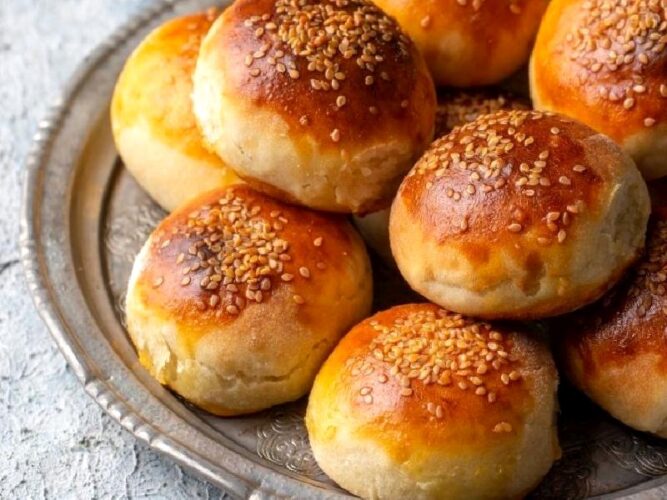 Mayalı Patlıcanlı Poğaça Nasıl Yapılır?