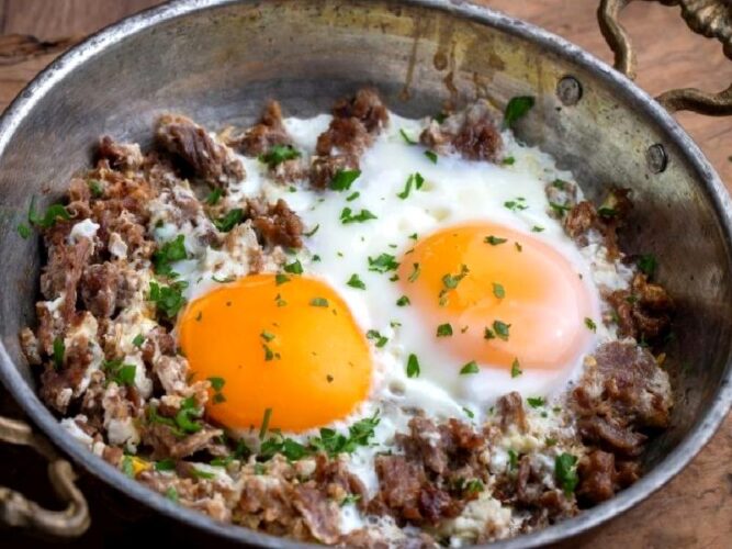 Yumurtalı Kavurma Nasıl Yapılır?
