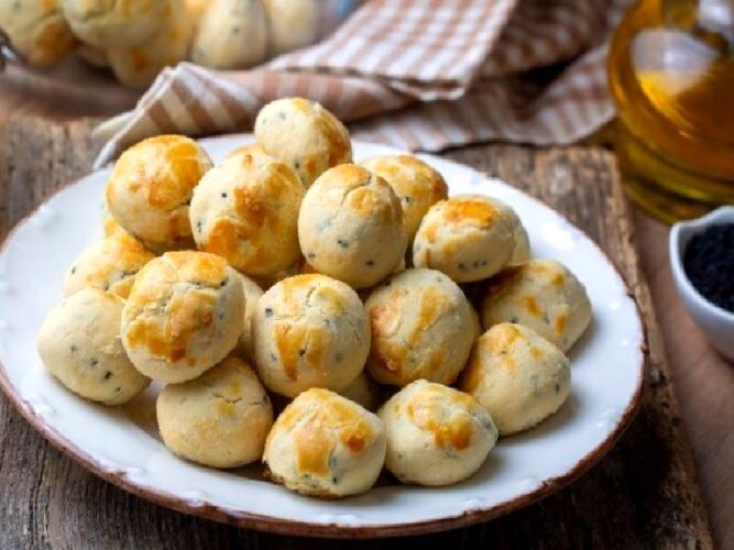 Çörek Otlu Kurabiye Tarifi Nasıl Yapılır?