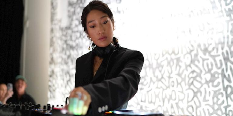 Elektronik Müziğin Cool Kızı Peggy Gou’nun Stil Dünyası