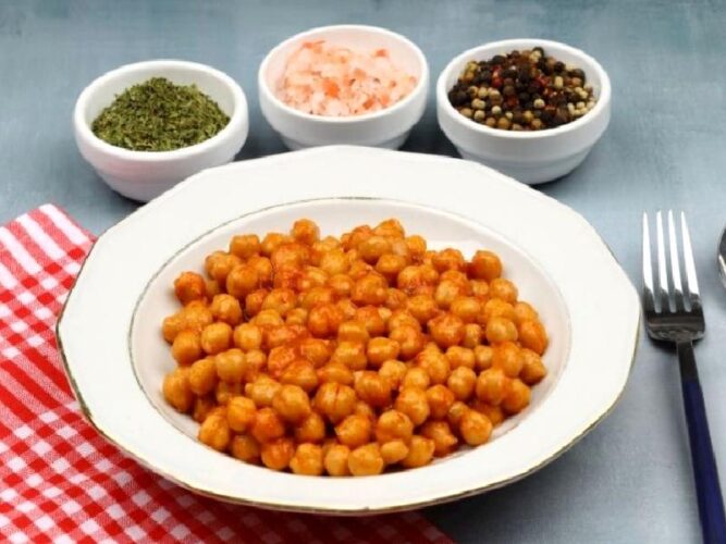 Etsiz Nohut Yemeği Tarifi Nasıl Yapılır?