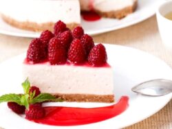 Frambuazlı Cheesecake Tarifi Nasıl Yapılır?