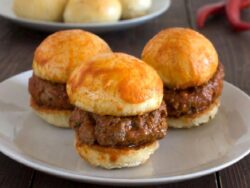 Islak Hamburger Tarifi Nasıl Yapılır?