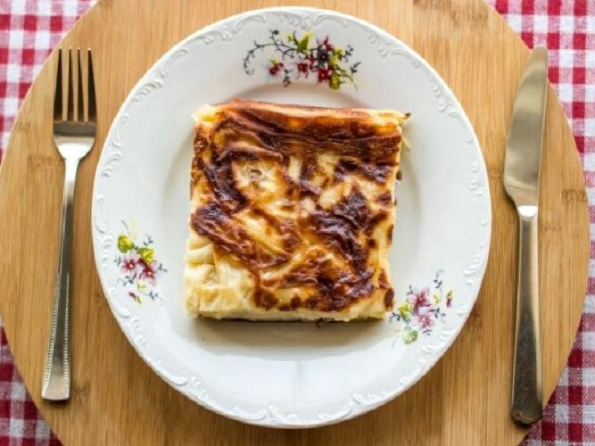 Sodalı Börek Tarifi Nasıl Yapılır?