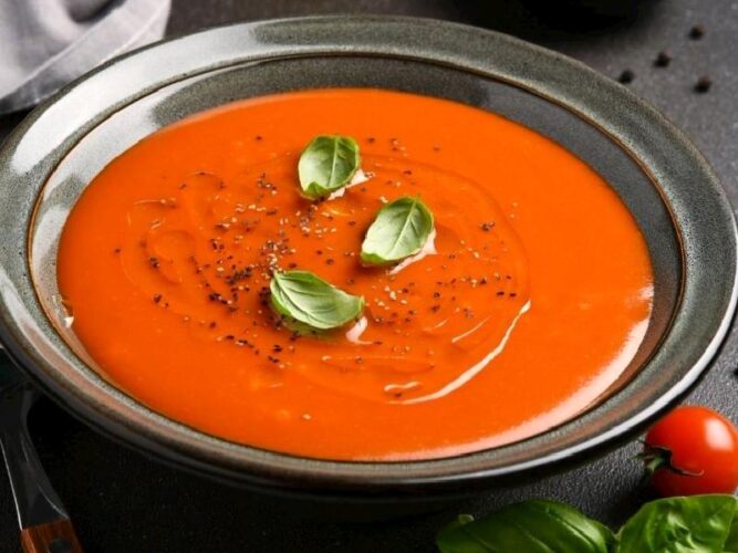 Unsuz Domates Çorbası Tarifi Nasıl Yapılır?
