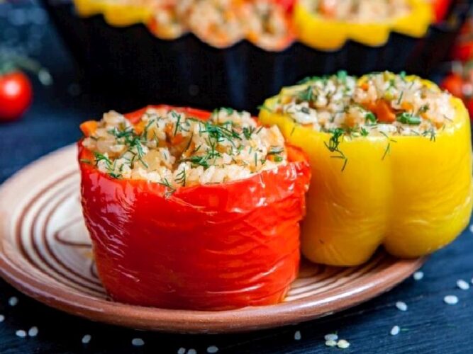 Zeytinyağlı Kapya Biber Dolması Tarifi Nasıl Yapılır?