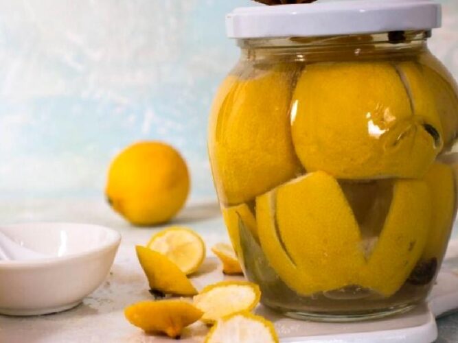 Zeytinyağlı Kolay Limon Turşusu Tarifi Nasıl Yapılır?