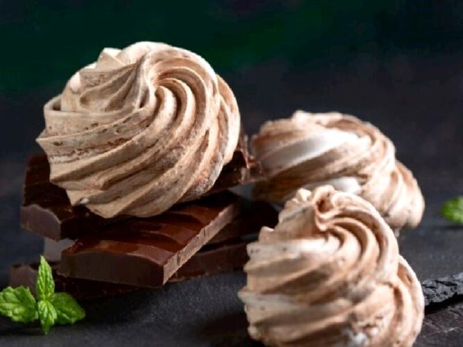 Çikolatalı Mereng Tarifi Nasıl Yapılır?