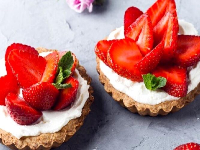 Çilekli Tartolet Tarifi Nasıl Yapılır?