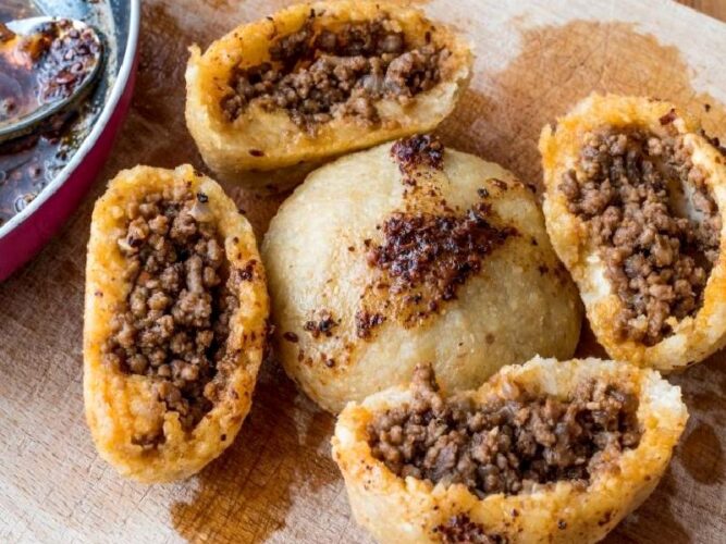 Haşlanmış İçli Köfte Tarifi Nasıl Yapılır?