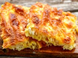 Lor Peynirli Kırma Böreği Tarifi Nasıl Yapılır?