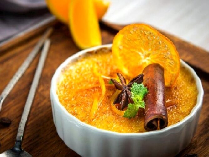 Portakallı Creme Brulee Tarifi Nasıl Yapılır?