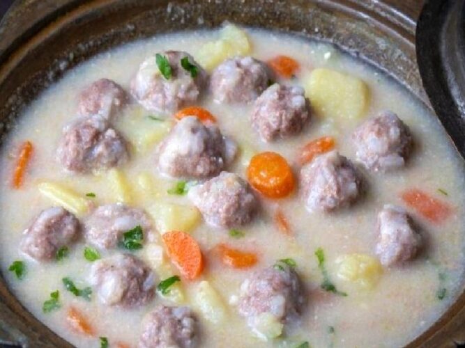 Terbiyeli Sulu Köfte Tarifi Nasıl Yapılır?
