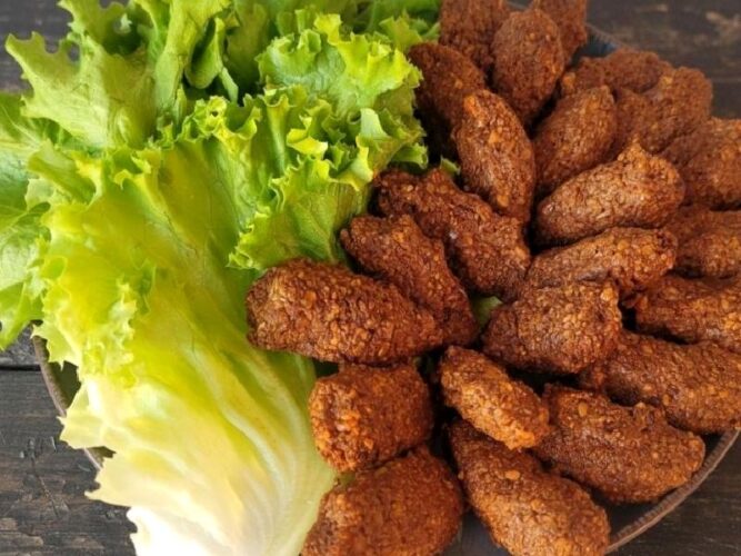 Cevizli Bulgur Köftesi Tarifi Nasıl Yapılır?