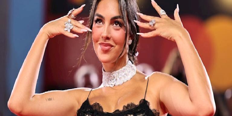 Georgina Rodriguez Çok Konuşulan Nişan Yüzüğünü Venedik’te Sergiledi