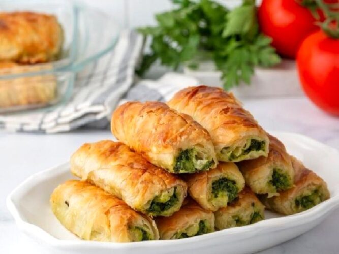 Günde 20 Tepsi Sipariş Alan Börek Tarifi Nasıl Yapılır?