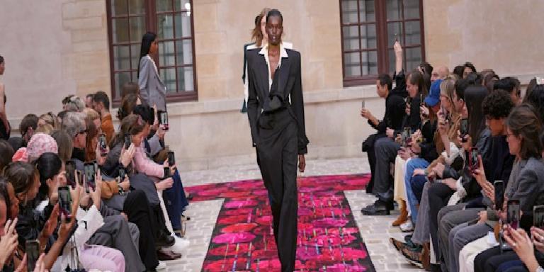 Paris Moda Haftası: Burç Akyol İlkbahar/Yaz 2026