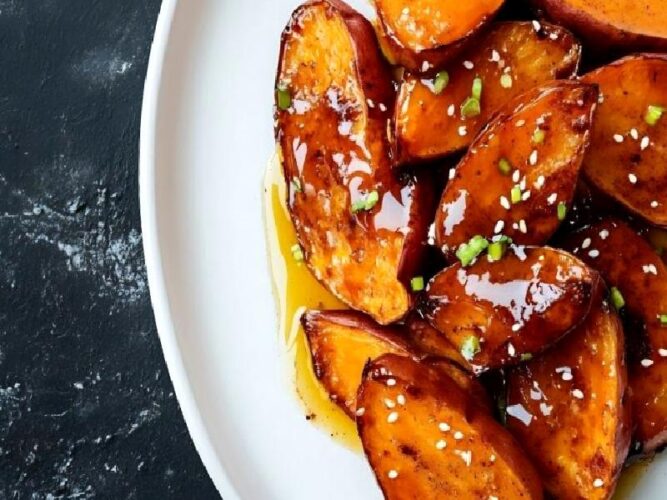 Fırında Ballı Tarçınlı Tatlı Patates Tarifi Nasıl Yapılır?