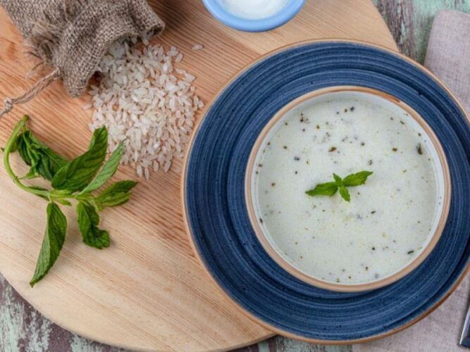 Kolay Yoğurt Çorbası Tarifi Nasıl Yapılır?