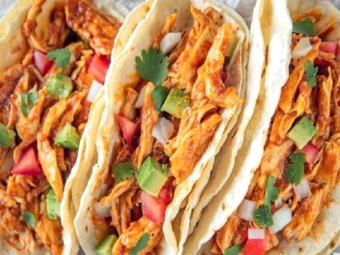 Tiftik Tavuklu Taco Tarifi Nasıl Yapılır?