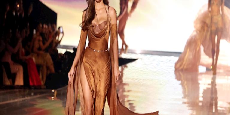 Victoria’s Secret Fashion Show 2025: Geniş Kadrosu ve Performanslarıyla Göz Doldurdu