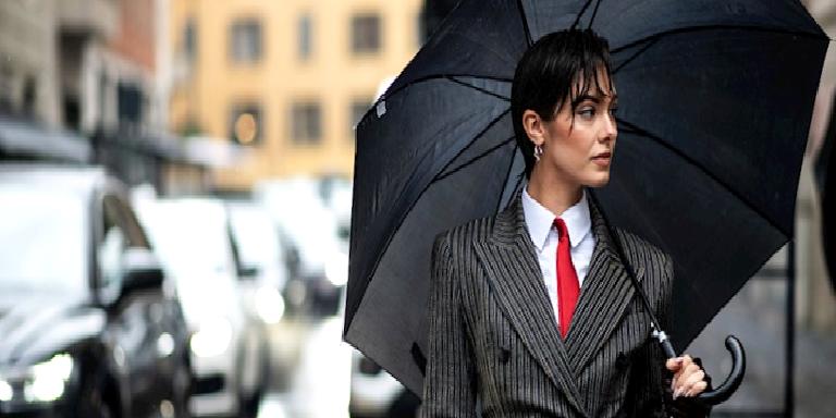 Yağmurlu Günlerde Saçlara Söz Geçirmenin Yolları