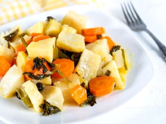 Zeytinyağlı Kereviz Tarifi Nasıl Yapılır?