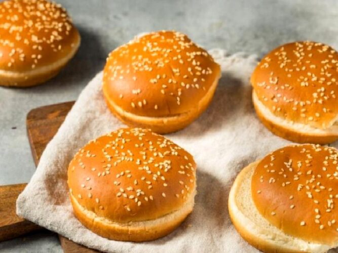 Ev Yapımı Hamburger Ekmeği Tarifi Nasıl Yapılır?