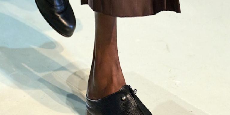 Önümüzdeki Sezon Sıkça Göreceğimiz O Ayakkabı Trendi: Mule Terlikler