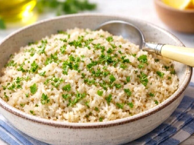 Karamelize Soğanlı Pirinç Pilavı Tarifi Nasıl Yapılır?