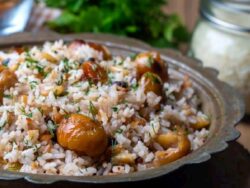 Kestaneli Bademli Pirinç Pilavı Tarifi Nasıl Yapılır?