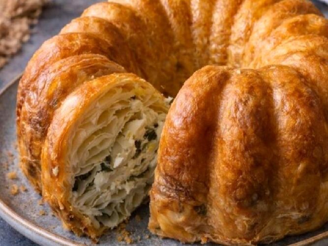Kek Kalıbında Peynirli Börek Tarifi Nasıl Yapılır?